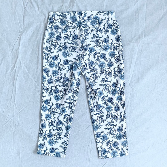 Charter Club Button-Cuff Tummy Control Capri Pants - 8 - Picture 4 of 10